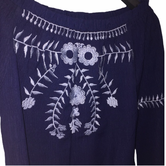 New Floral Embroidered Off the Shoulder Blouse Sm - Picture 7 of 8